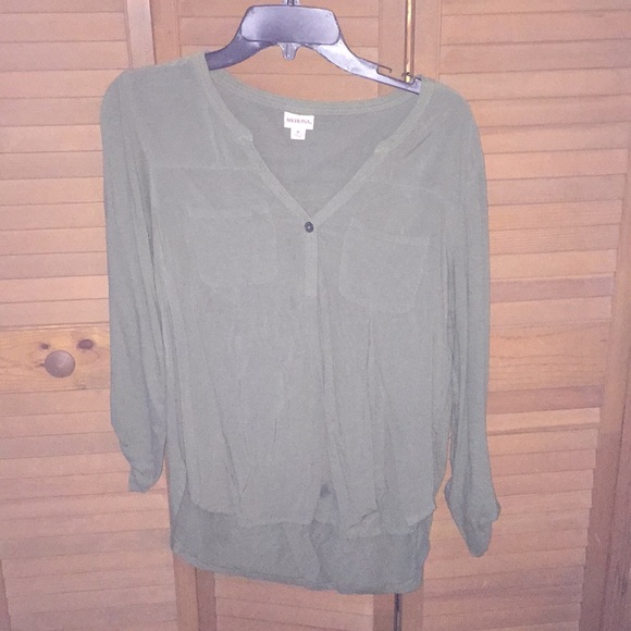 Olive green blouse - Picture 1 of 1